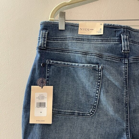NYDJ‎ NWT High Rise Marilyn Straight Jeans in Calloway Blue Size 18 - Picture 4 of 8